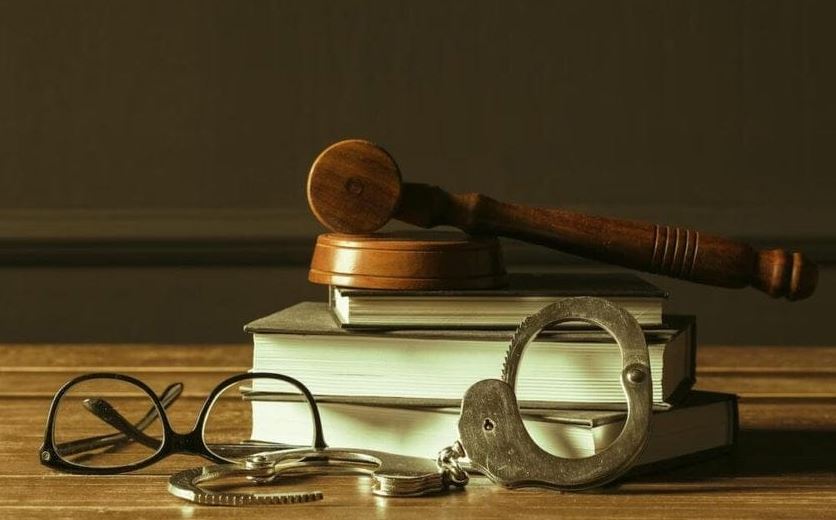 Pengacara Hukum Pidana Surabaya - Kantor Advokat Purwo Widodo